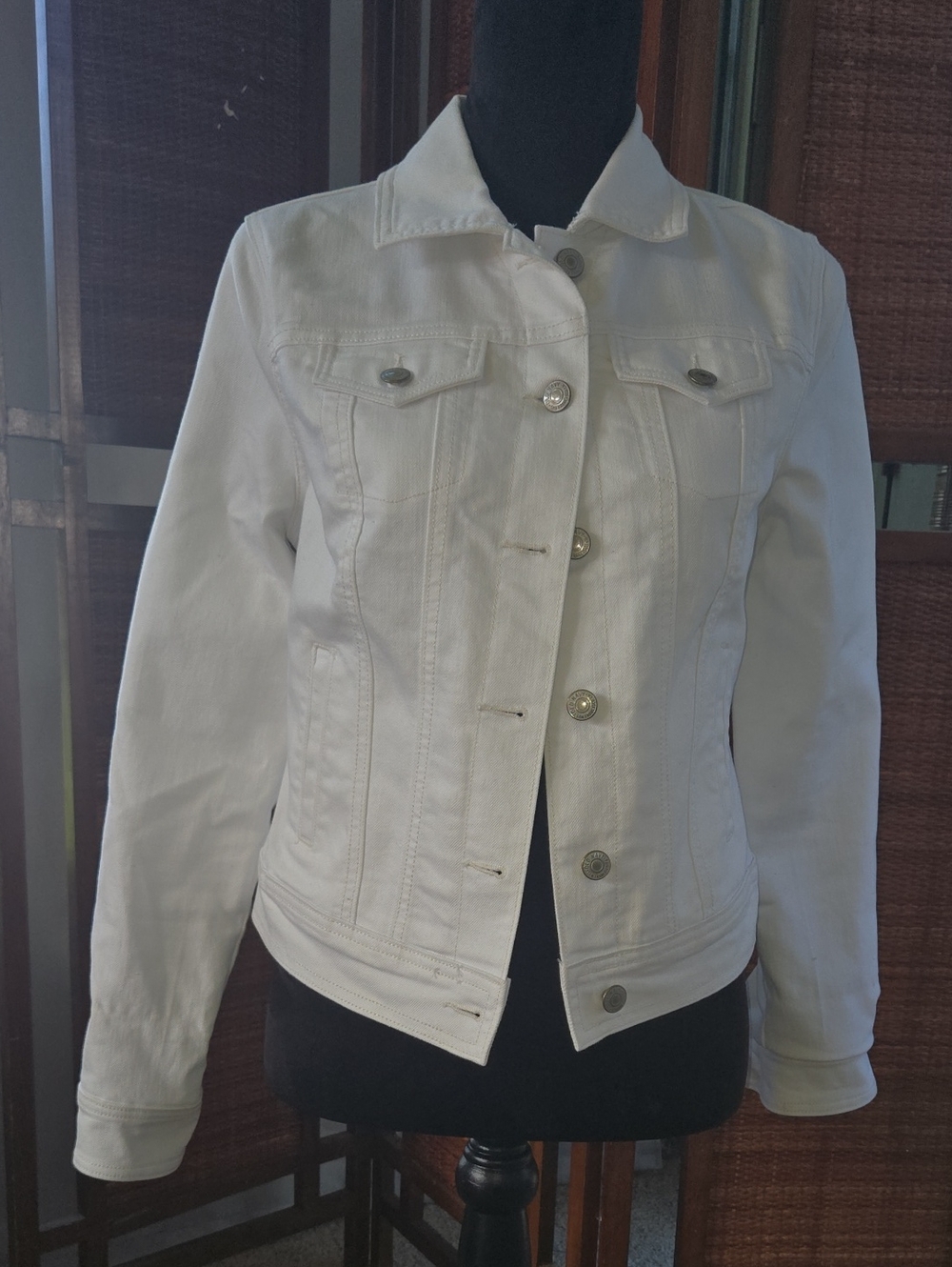 Old Navy White Women's Denim Jacket